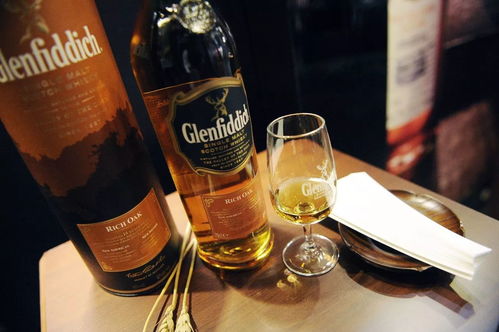 比蘇格蘭男人裙底風(fēng)光更醉人的是他們的煙熏味